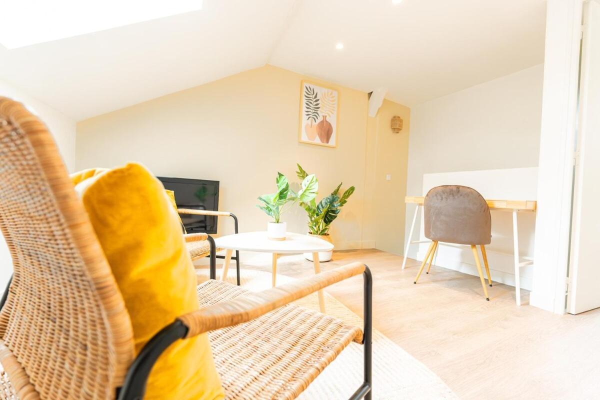Duplex Confortable En Centre Avec 2 Chambres Châlons-en-Champagne Zewnętrze zdjęcie